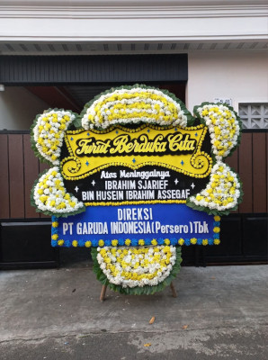 Papan Bunga Duka di Cikareo Selatan